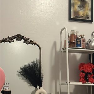 Meet your Posher, Pretty